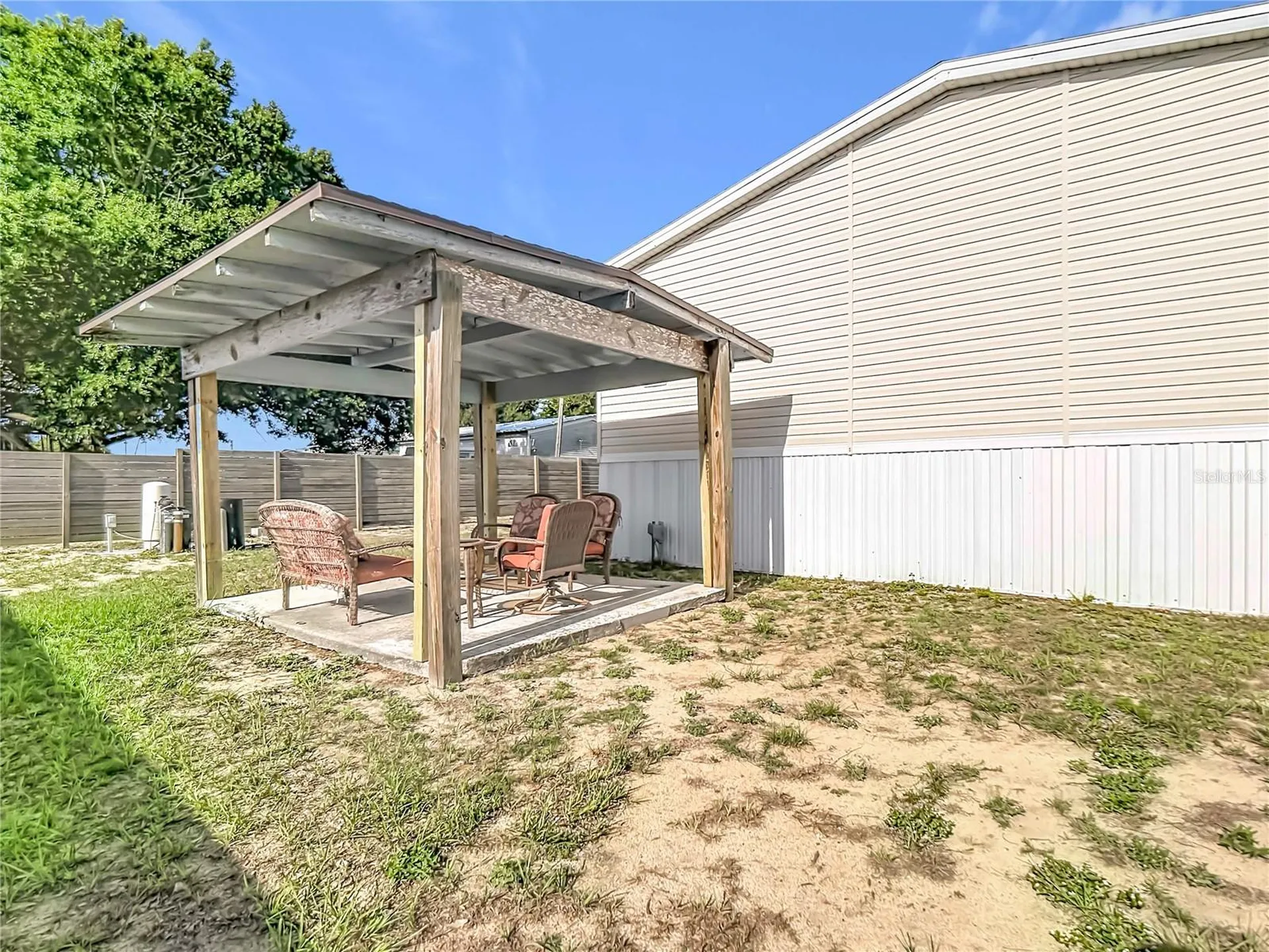202 Waverly Loop Lake Wales FL 33859