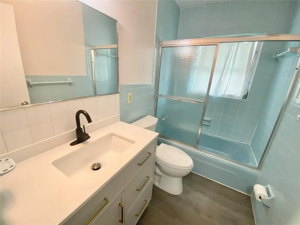 8302 N Flintrock Court Tampa FL 33615
