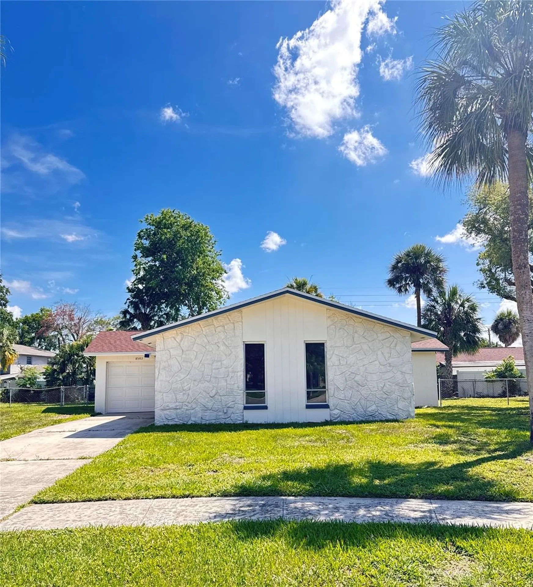 8302 N Flintrock Court Tampa FL 33615