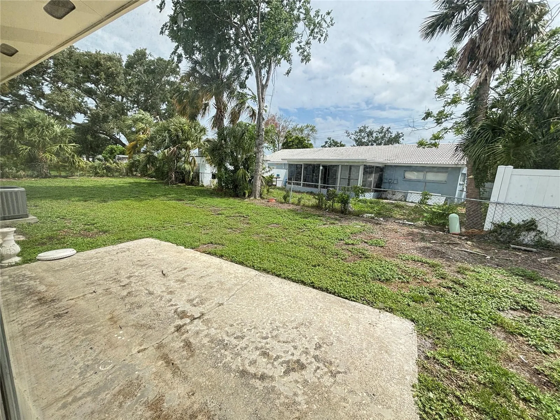 8302 N Flintrock Court Tampa FL 33615