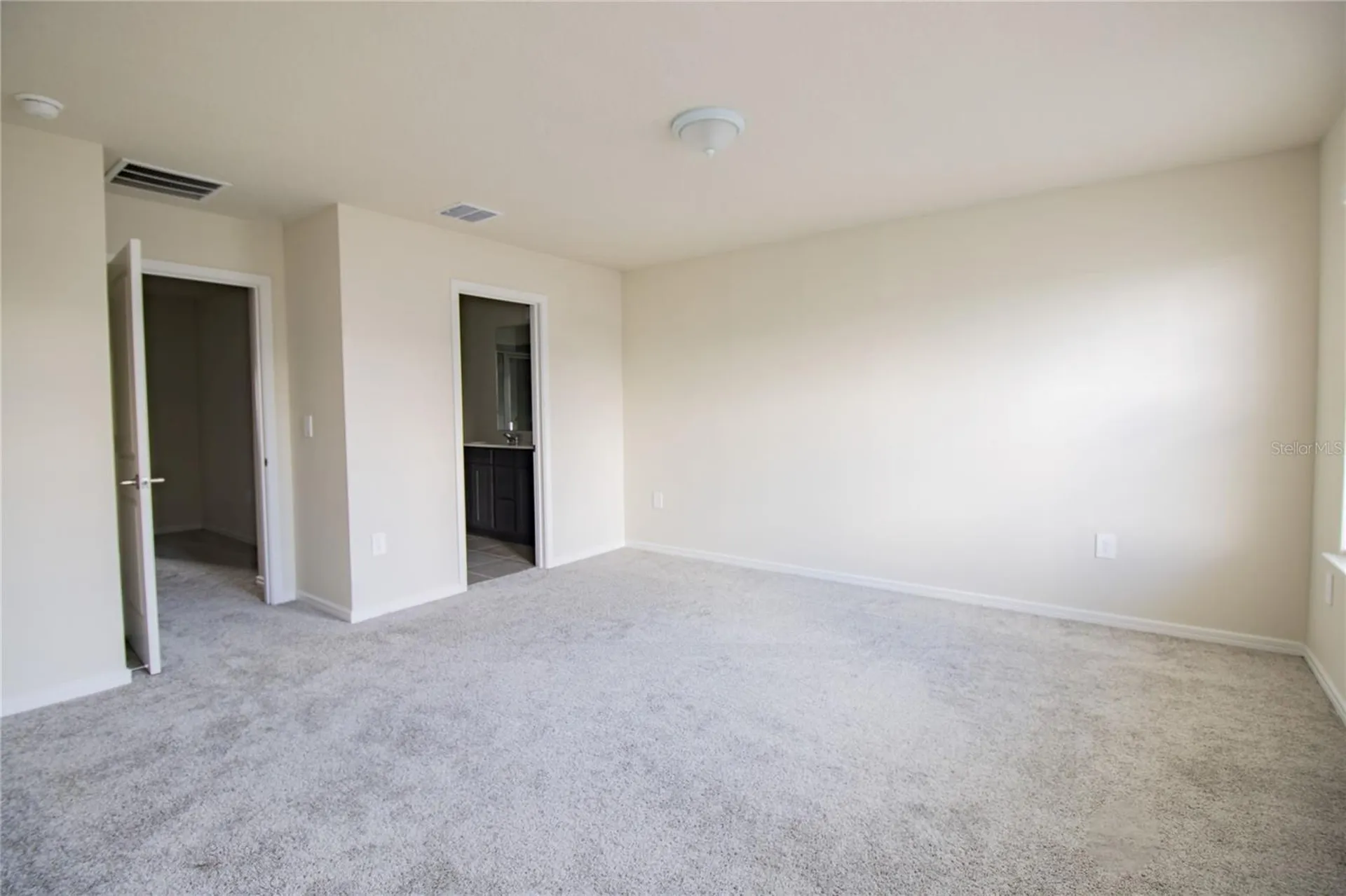2345 Southbury Kissimmee FL 34744