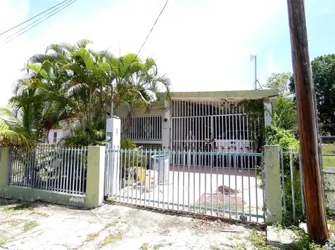 491 Calle Gladiola Vieques PR 00765