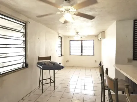 491 Calle Gladiola Vieques PR 00765