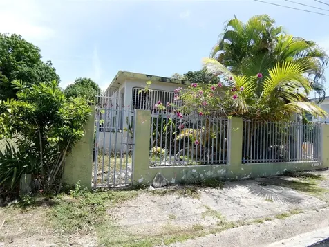 491 Calle Gladiola Vieques PR 00765