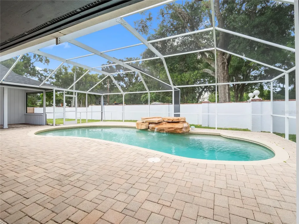 15901 Dover Cliffe Drive Lutz FL 33548