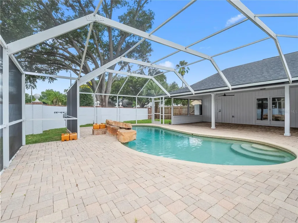 15901 Dover Cliffe Drive Lutz FL 33548