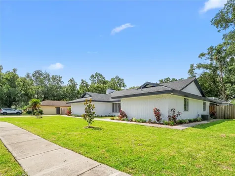 15901 Dover Cliffe Drive Lutz FL 33548