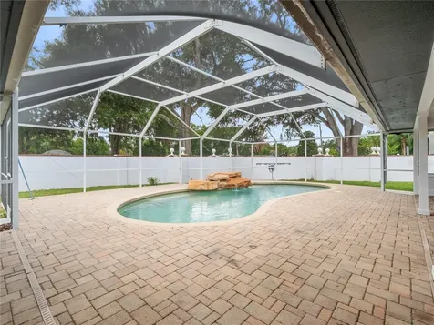 15901 Dover Cliffe Drive Lutz FL 33548