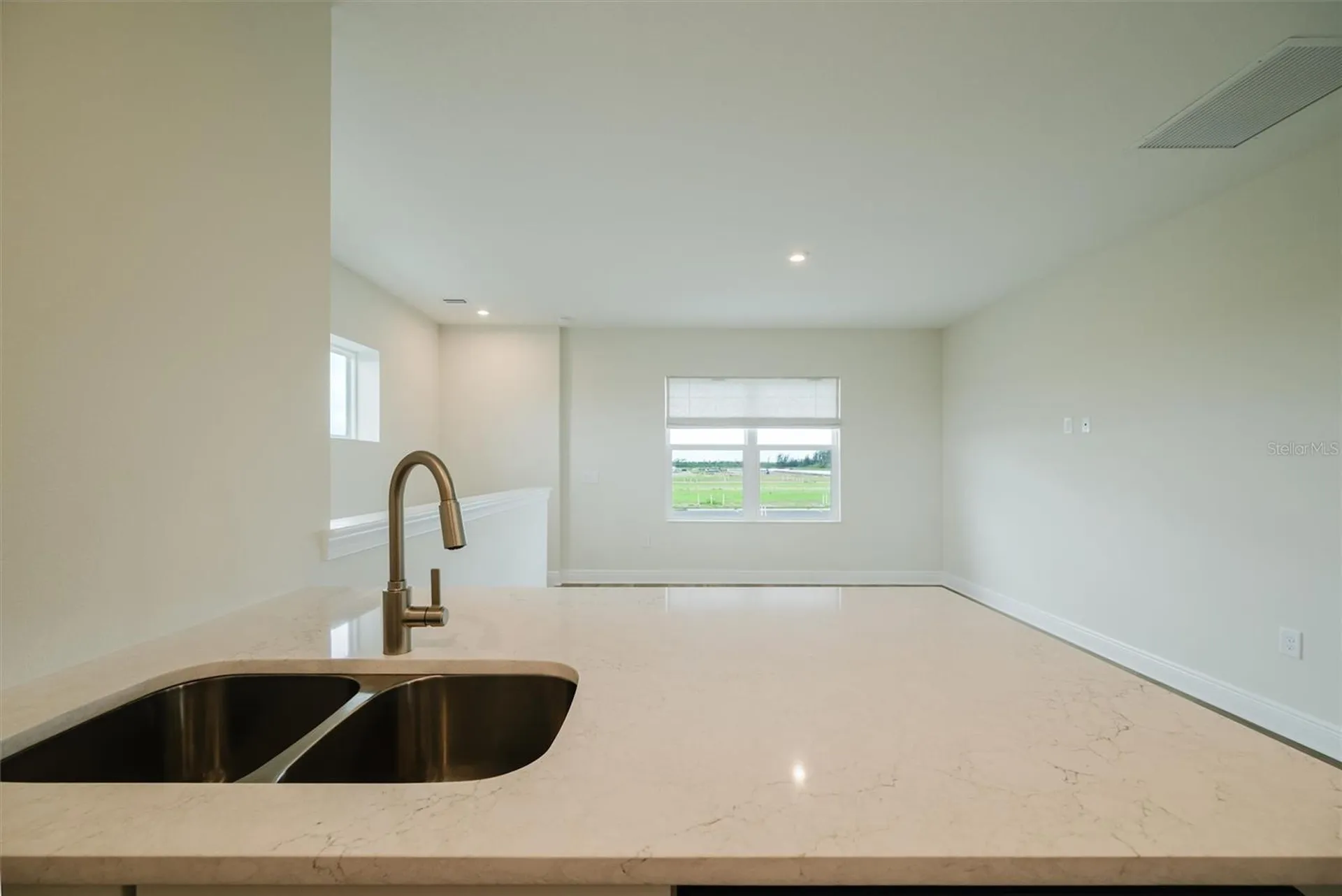 7910 Lake Flores Avenue Bradenton FL 34210