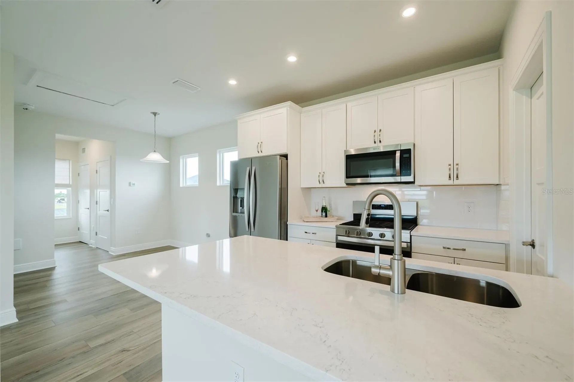 7910 Lake Flores Avenue Bradenton FL 34210