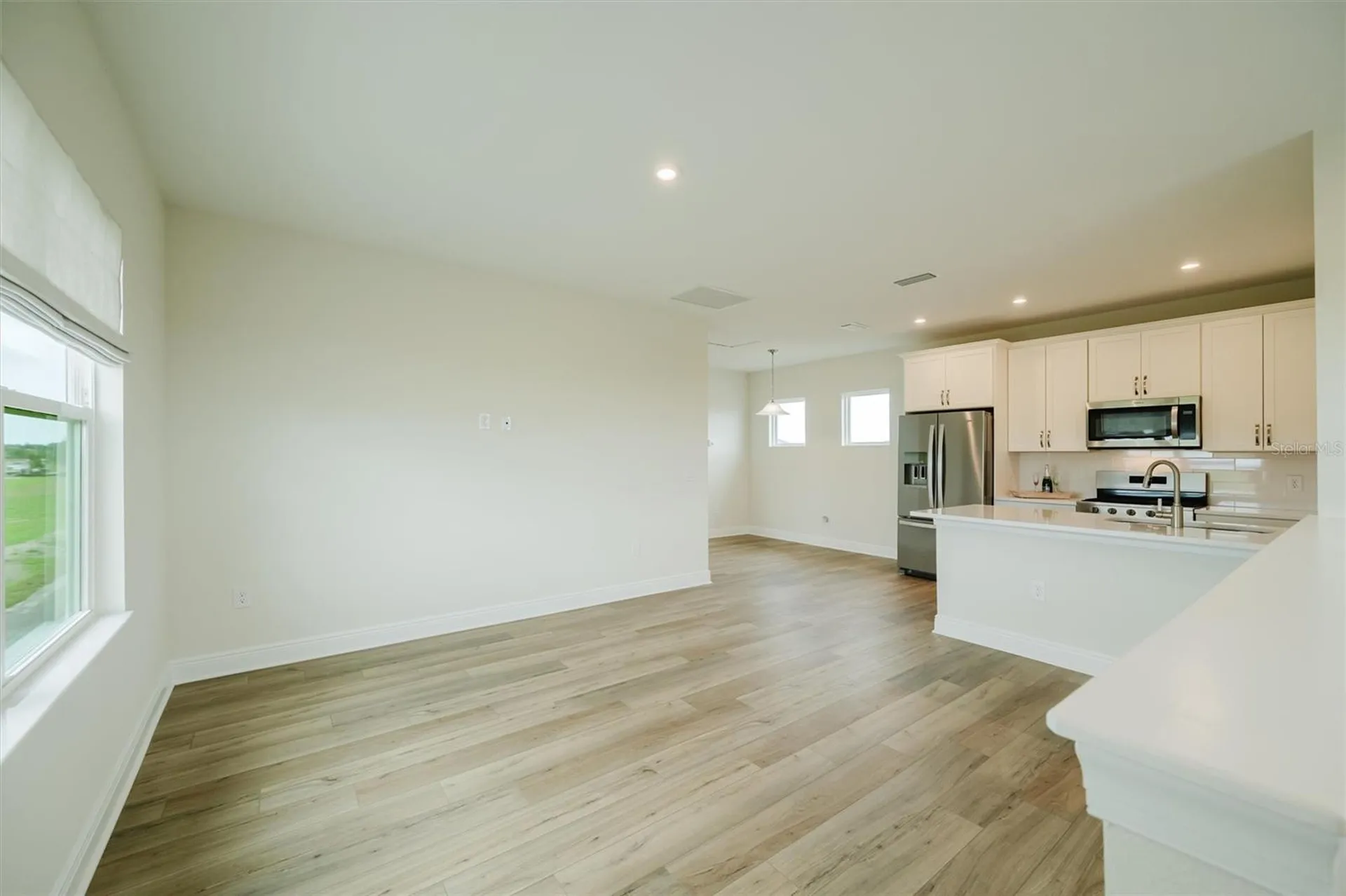 7910 Lake Flores Avenue Bradenton FL 34210