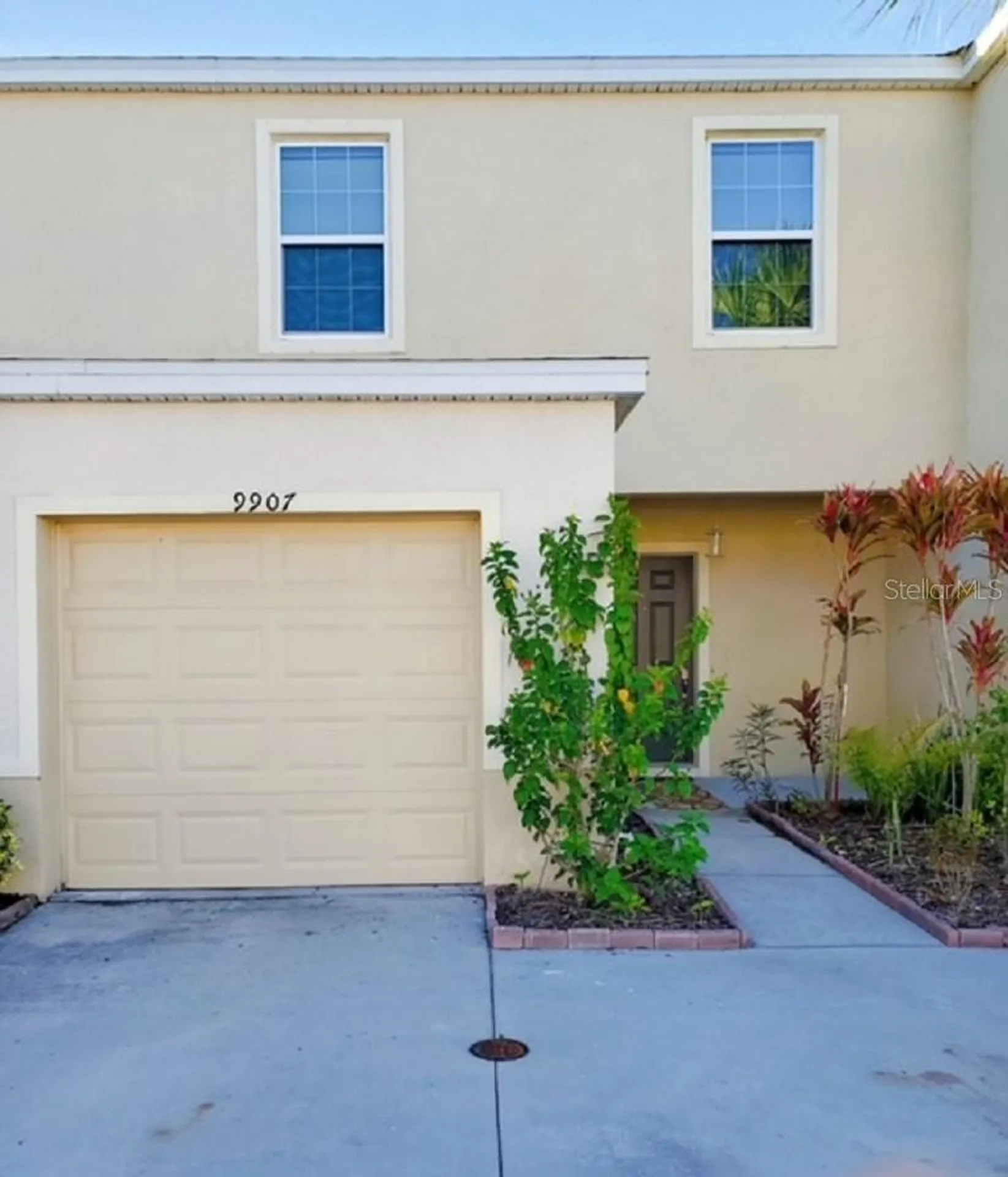 9907 Hound Chase Drive Gibsonton FL 33534