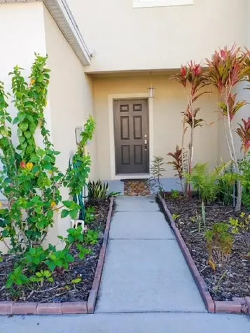 9907 Hound Chase Drive Gibsonton FL 33534