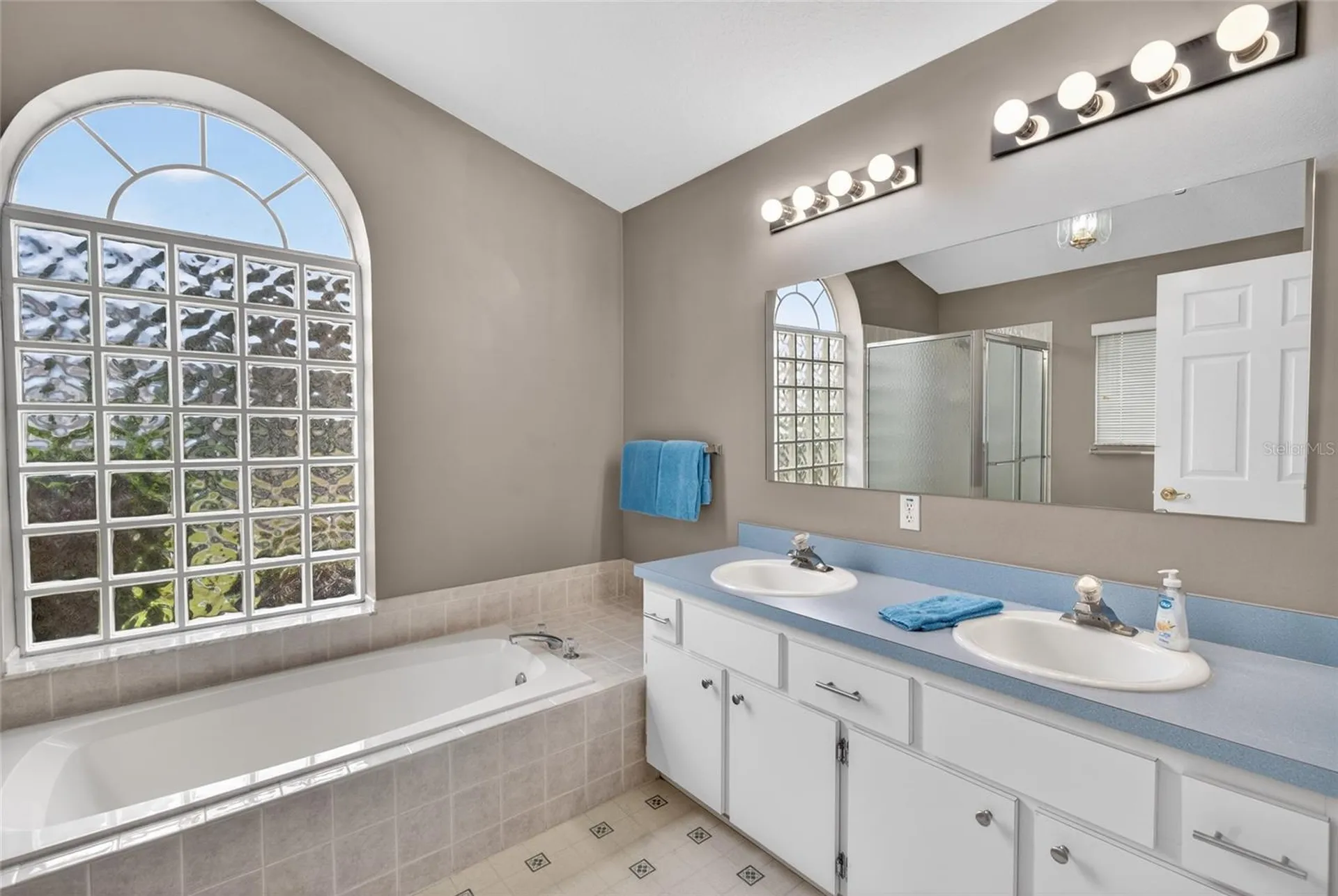 2100 NW 50th Circle Ocala FL 34482