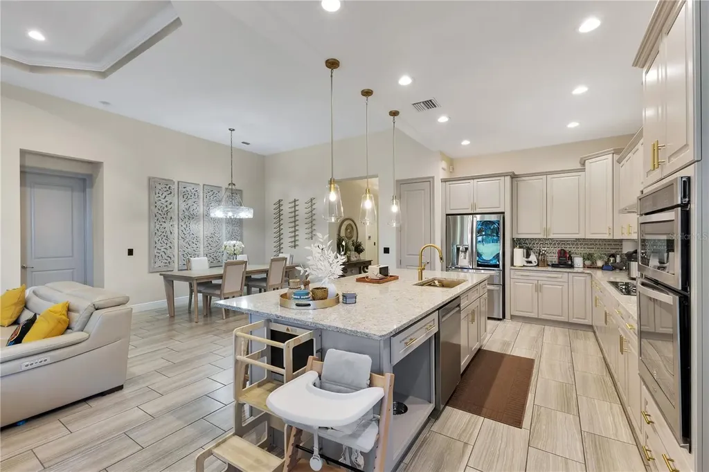 10720 Gawsworth Point Orlando FL 32832