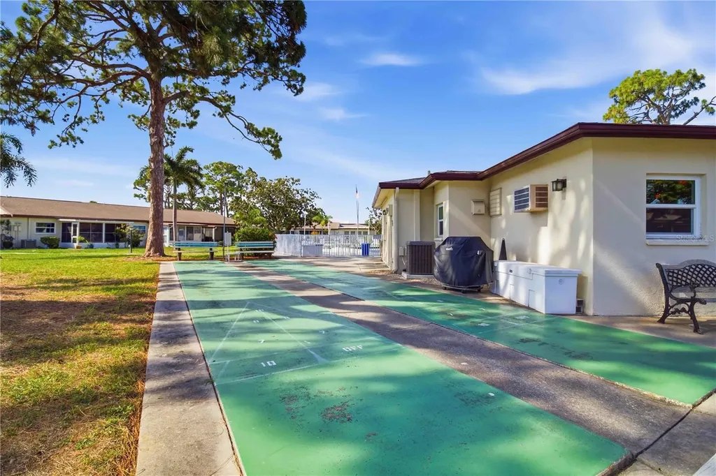 2814 Swifton Drive Sarasota FL 34231