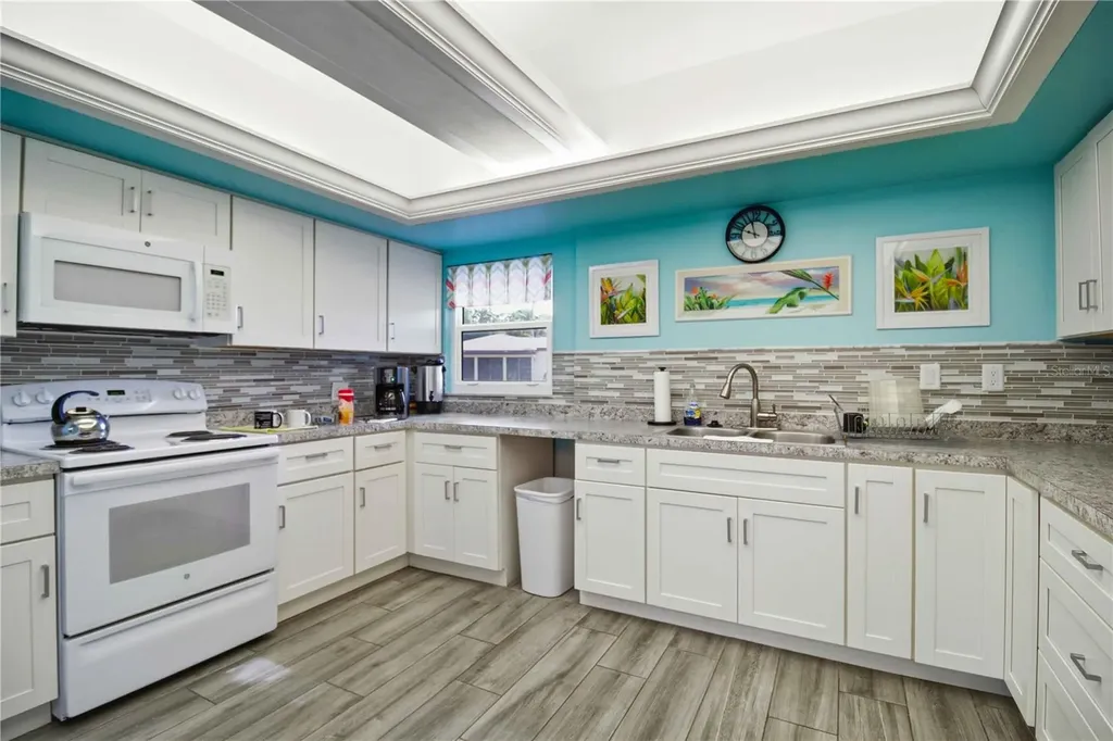 2814 Swifton Drive Sarasota FL 34231