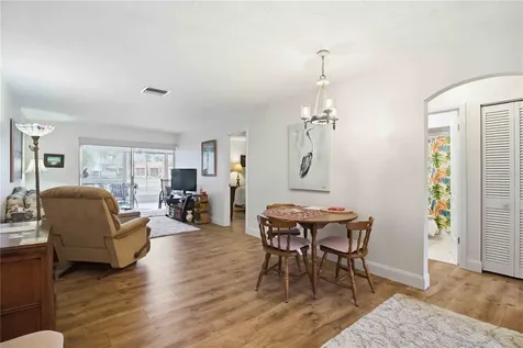 2814 Swifton Drive Sarasota FL 34231
