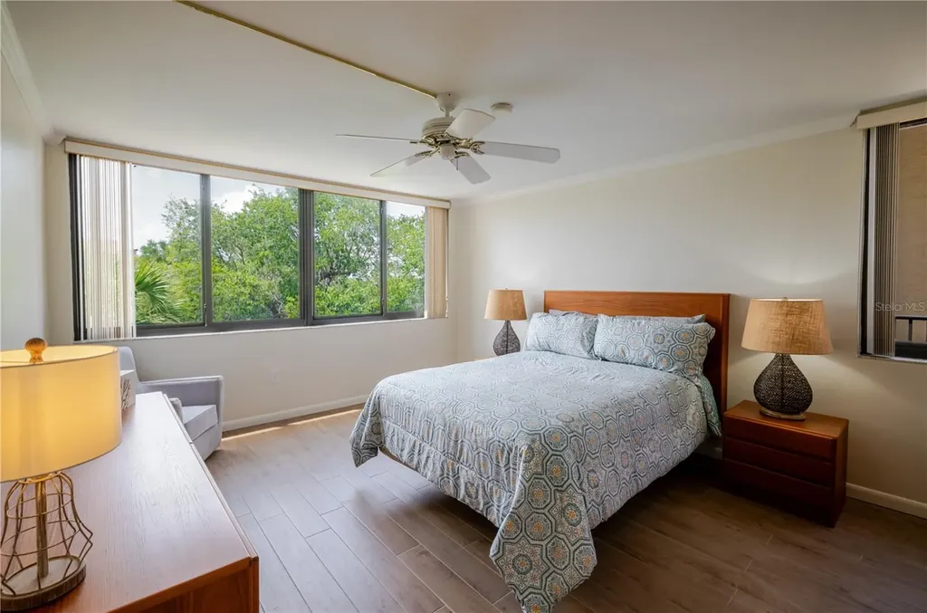 6267 Midnight Pass Road Sarasota FL 34242