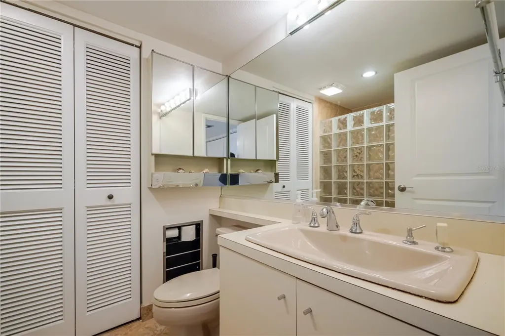 6267 Midnight Pass Road Sarasota FL 34242