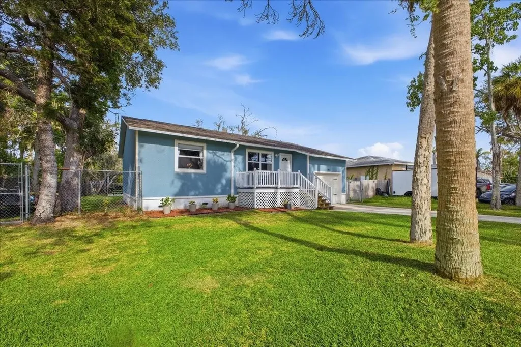 115 Brown Street Bradenton FL 34208