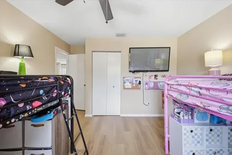115 Brown Street Bradenton FL 34208