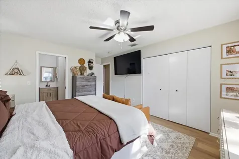 115 Brown Street Bradenton FL 34208