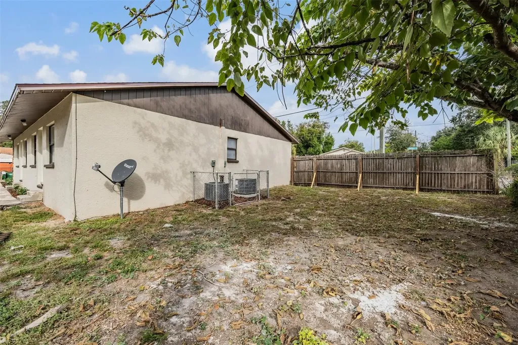 8317 N Marks Street Tampa FL 33604