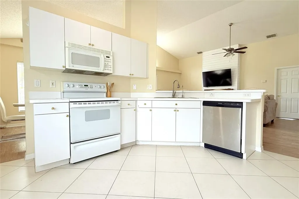 13748 Meade Court Hudson FL 34667
