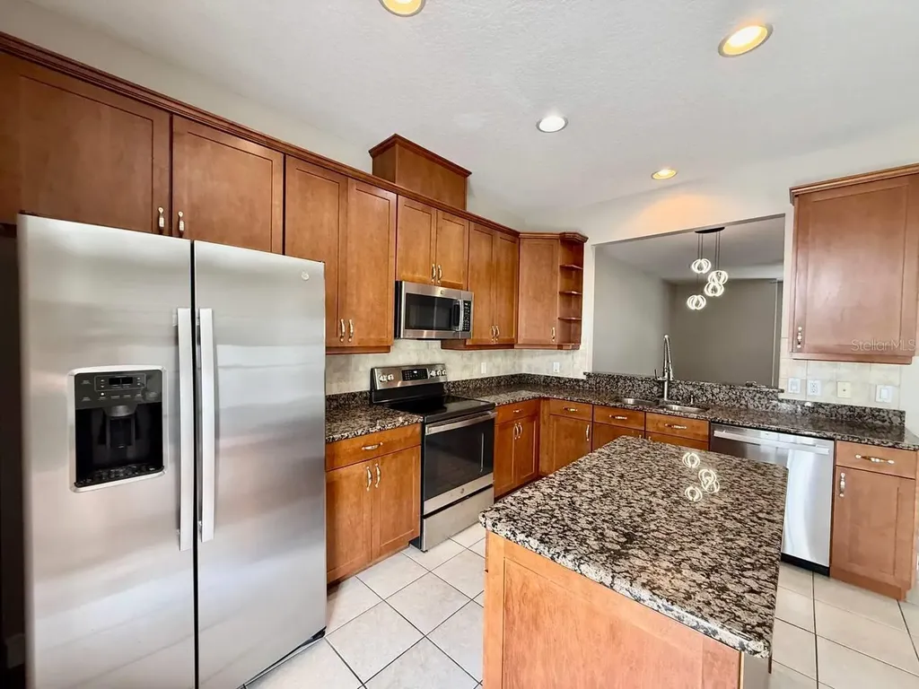 5405 Cafrey Place Apollo Beach FL 33572