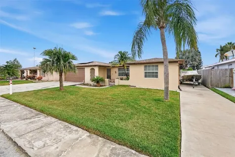 3315 Supreme Drive Holiday FL 34691