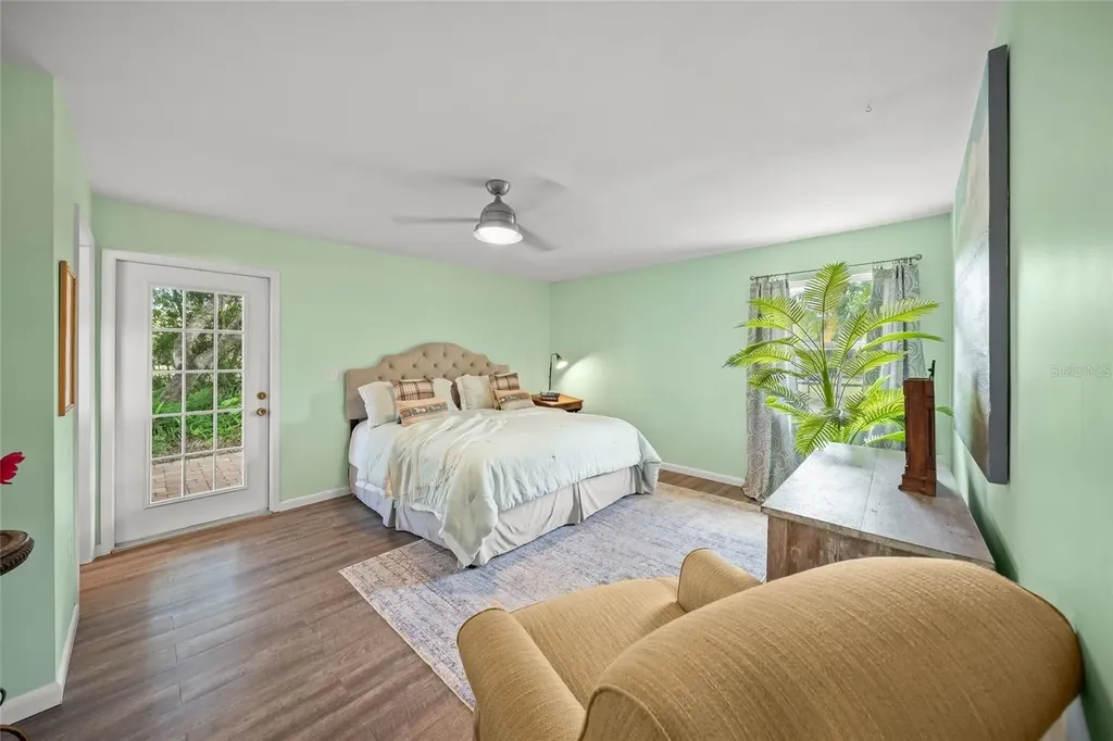 5240 Myakka Valley Trail Sarasota FL 34241