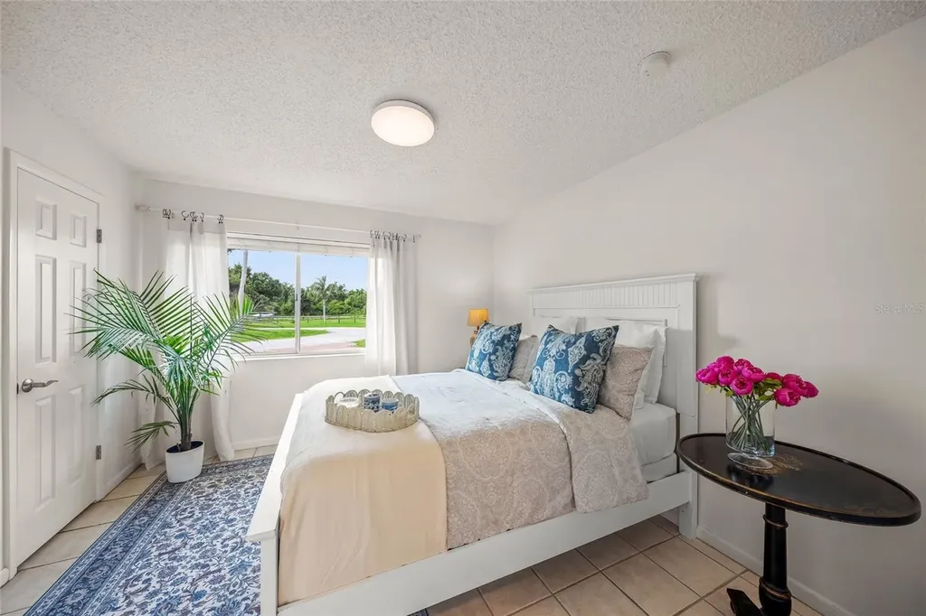 5240 Myakka Valley Trail Sarasota FL 34241