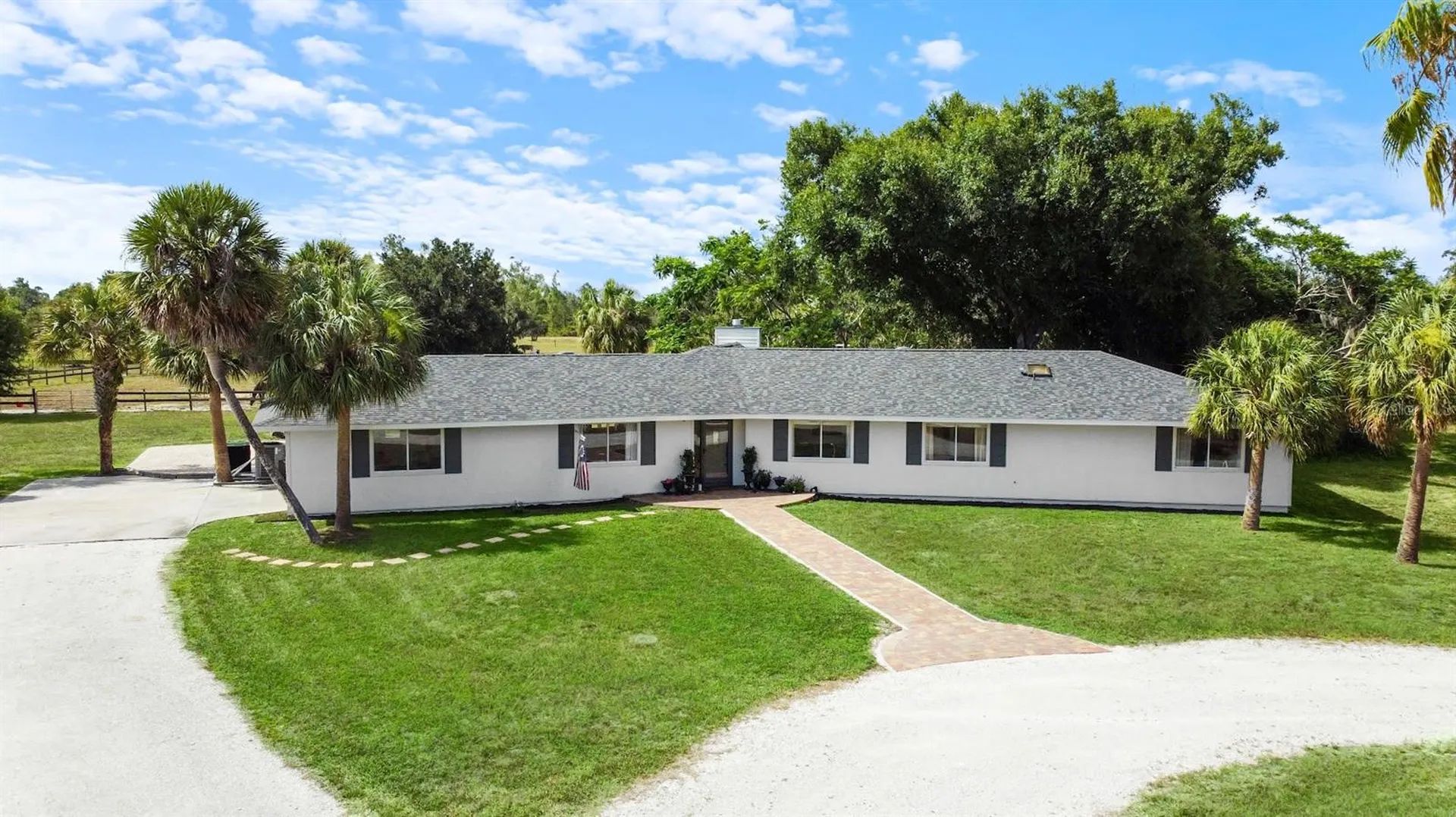 5240 Myakka Valley Trail Sarasota FL 34241