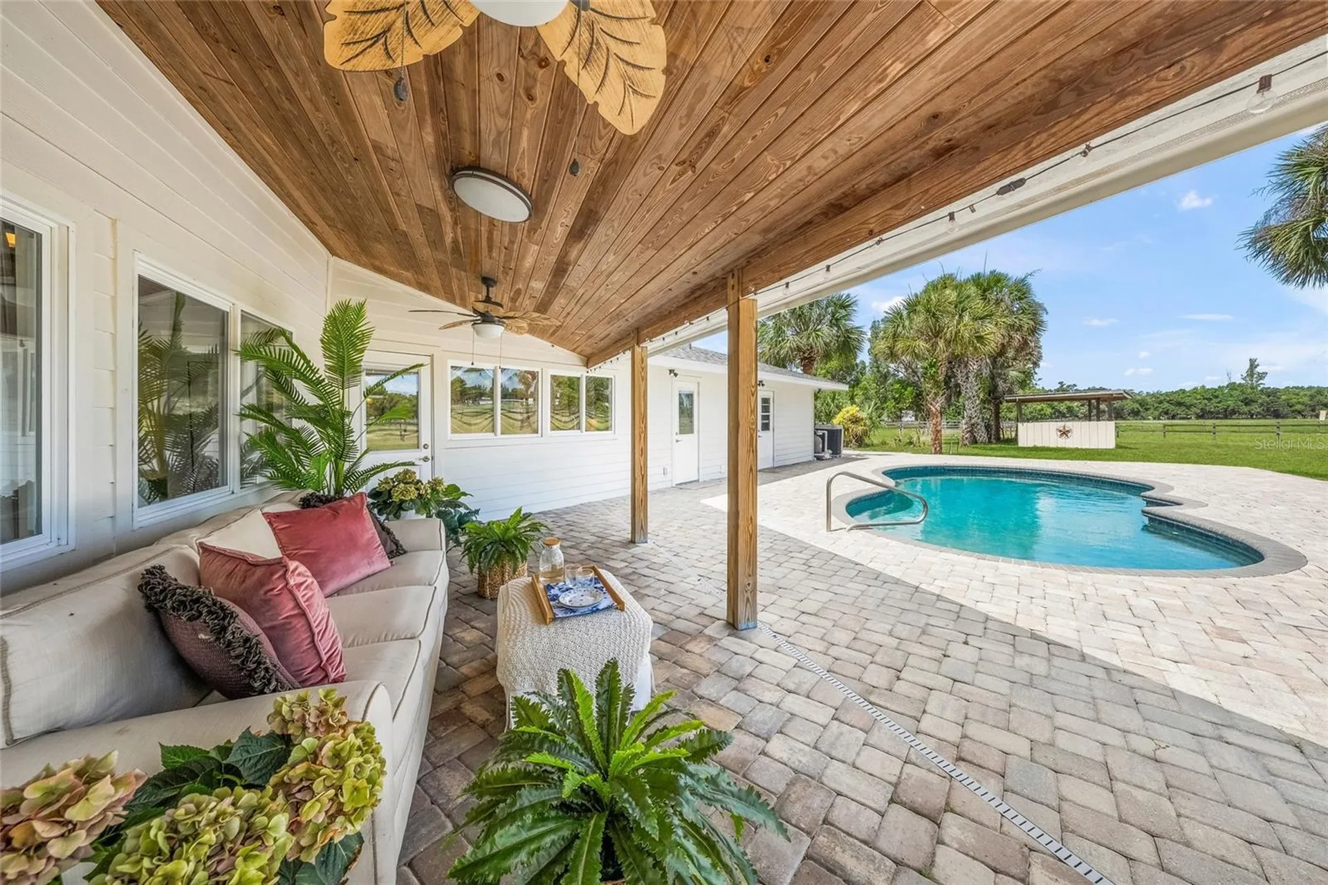 5240 Myakka Valley Trail Sarasota FL 34241