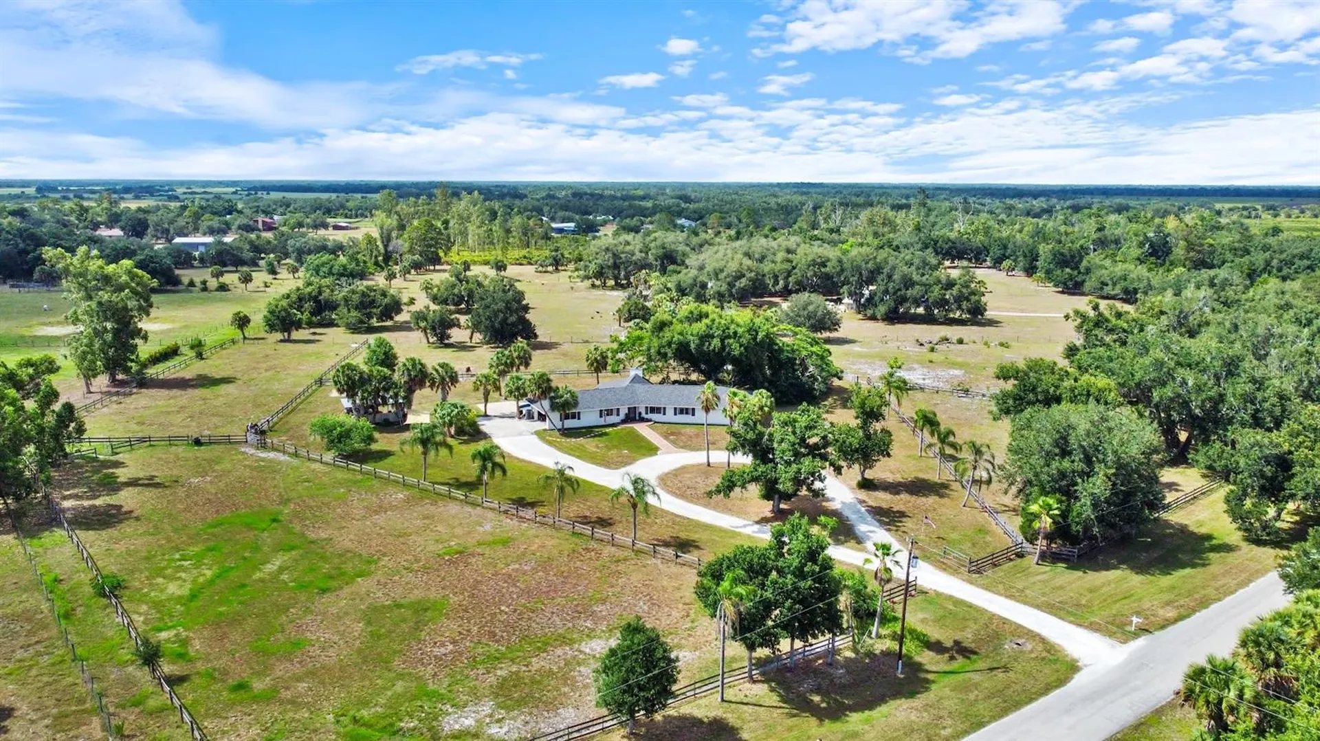 5240 Myakka Valley Trail Sarasota FL 34241