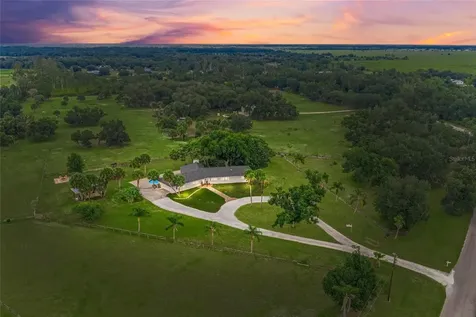 5240 Myakka Valley Trail Sarasota FL 34241