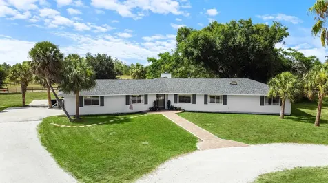 5240 Myakka Valley Trail Sarasota FL 34241