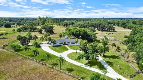 5240 Myakka Valley Trail Sarasota FL 34241