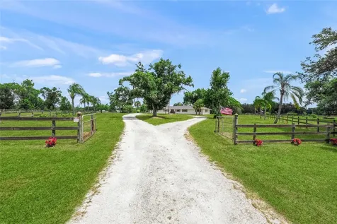 5240 Myakka Valley Trail Sarasota FL 34241