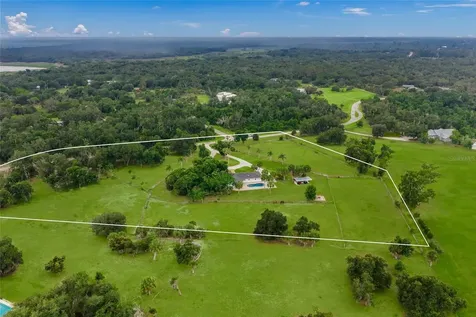 5240 Myakka Valley Trail Sarasota FL 34241