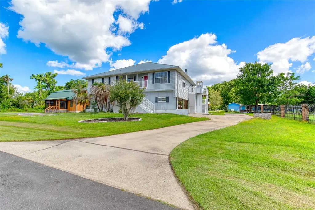 24535 Bonnet Road Astor FL 32102
