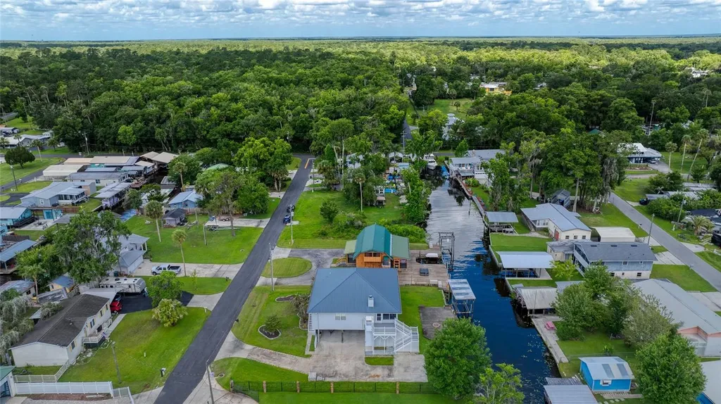24535 Bonnet Road Astor FL 32102
