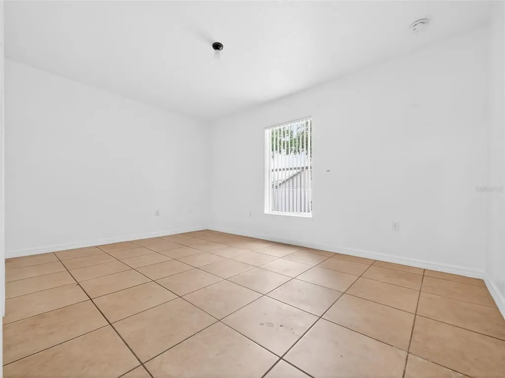 2589 Hunley Loop Kissimmee FL 34743