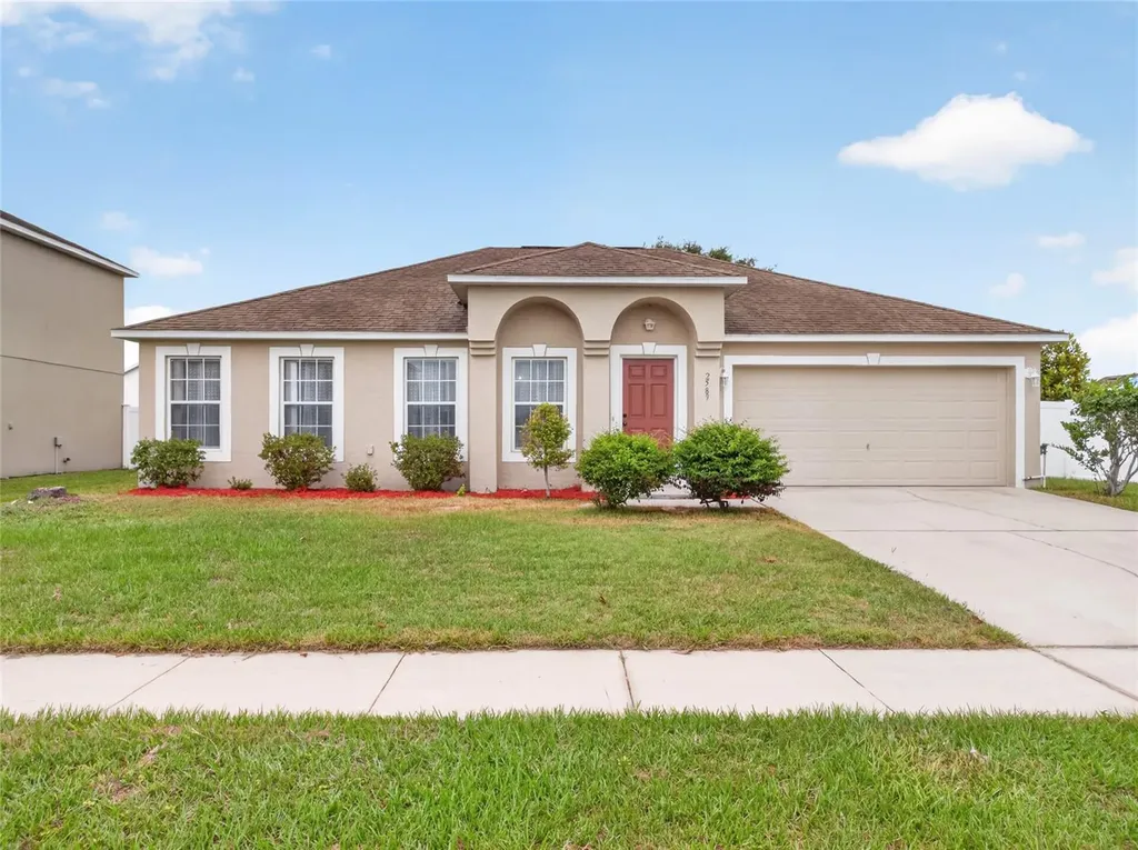 2589 Hunley Loop Kissimmee FL 34743