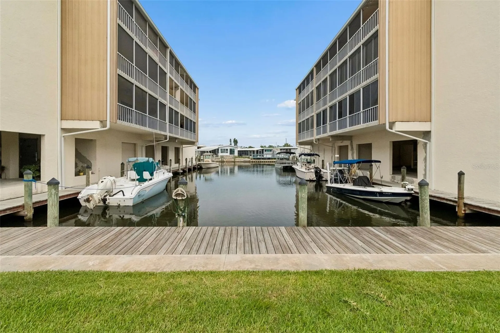 1714 69th Avenue W Bradenton FL 34207
