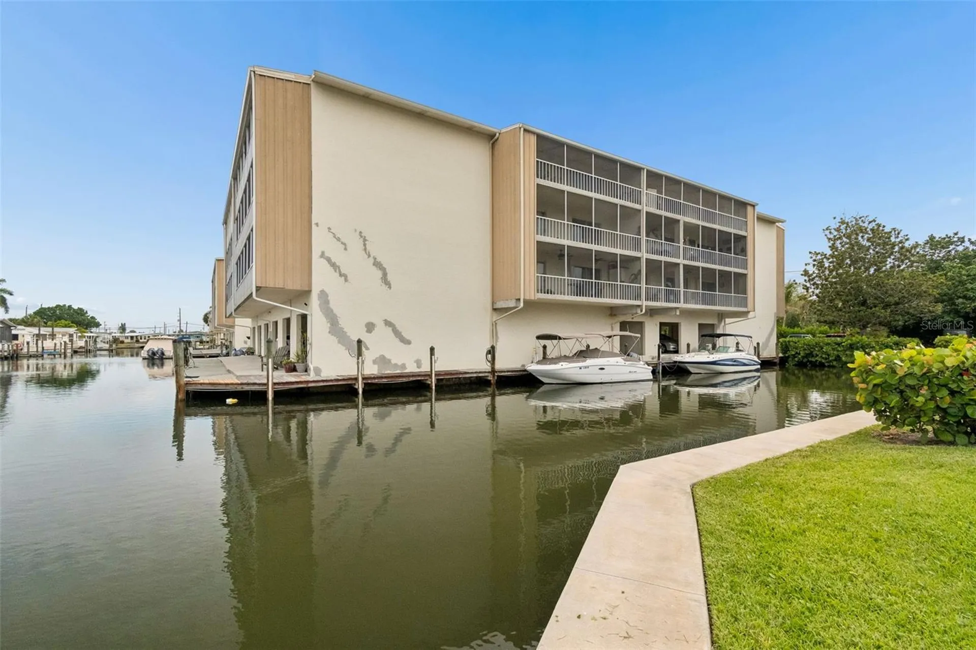 1714 69th Avenue W Bradenton FL 34207