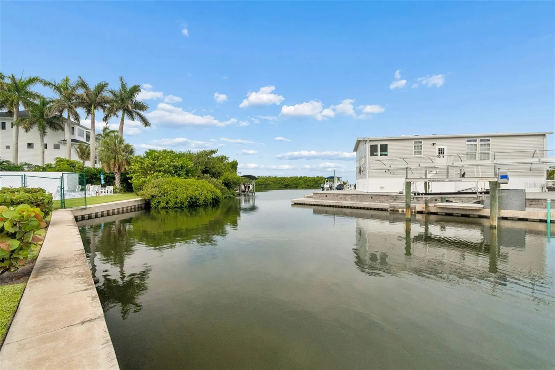 1714 69th Avenue W Bradenton FL 34207