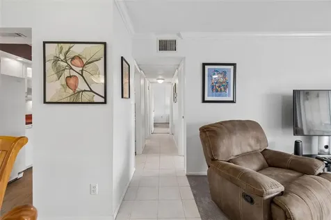 1714 69th Avenue W Bradenton FL 34207