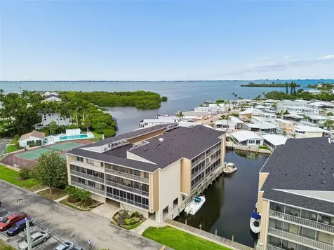 1714 69th Avenue W Bradenton FL 34207